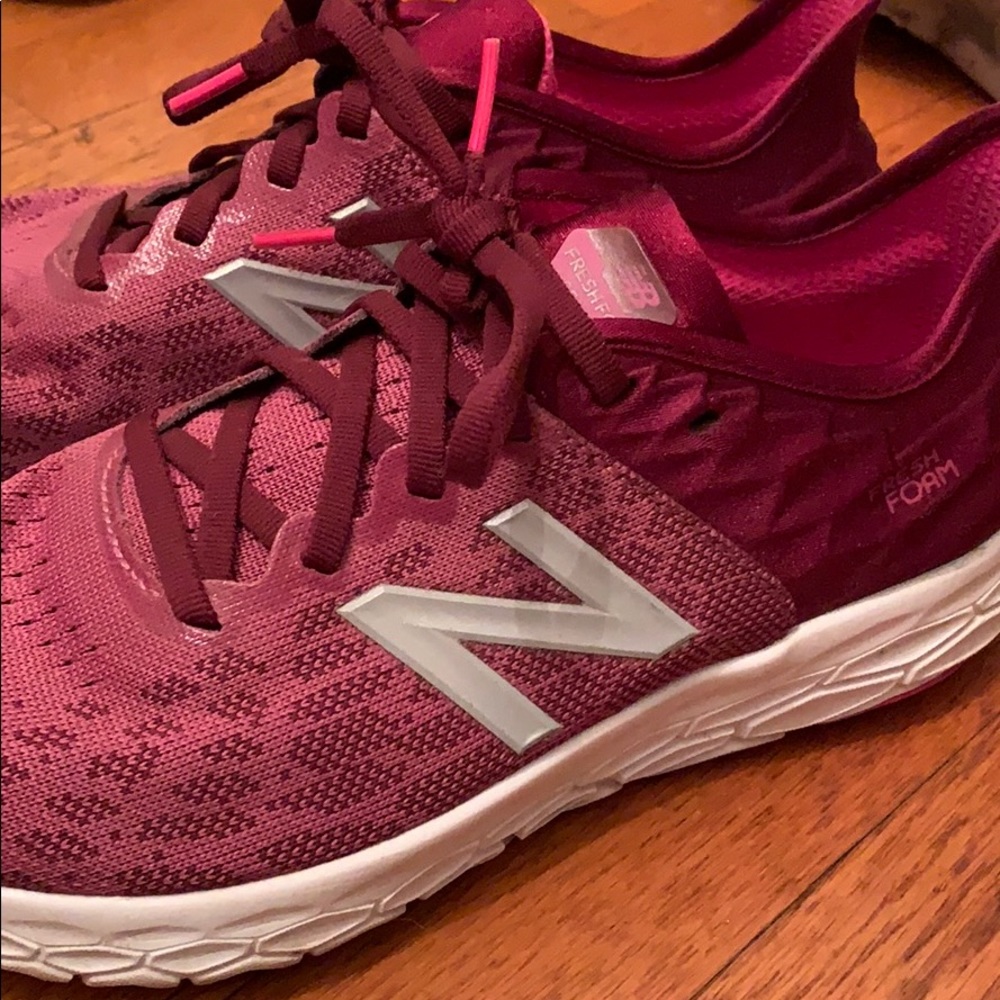 New Balance women shoes